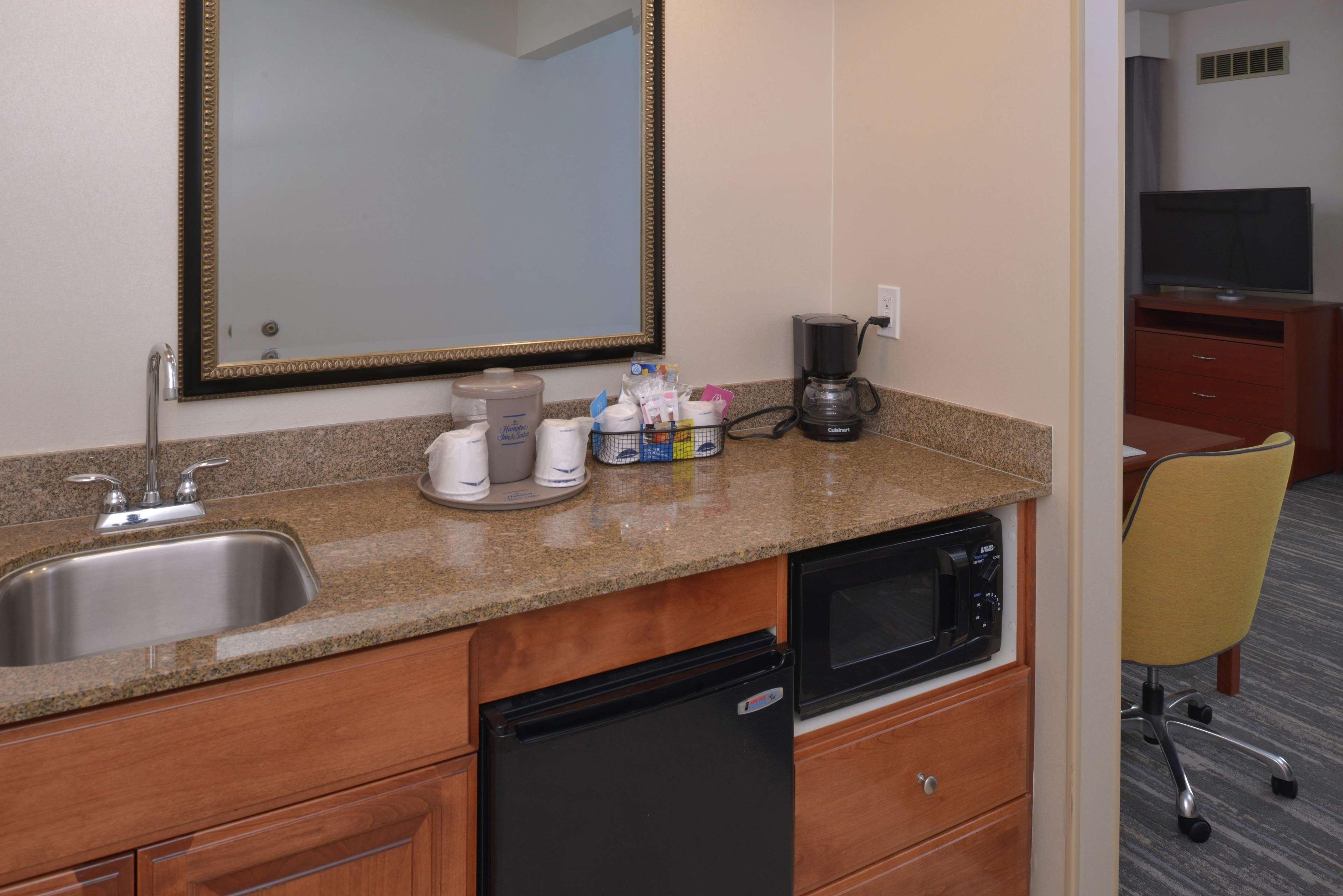 Hampton Inn And Suites Bakersfield North-Airport Екстер'єр фото