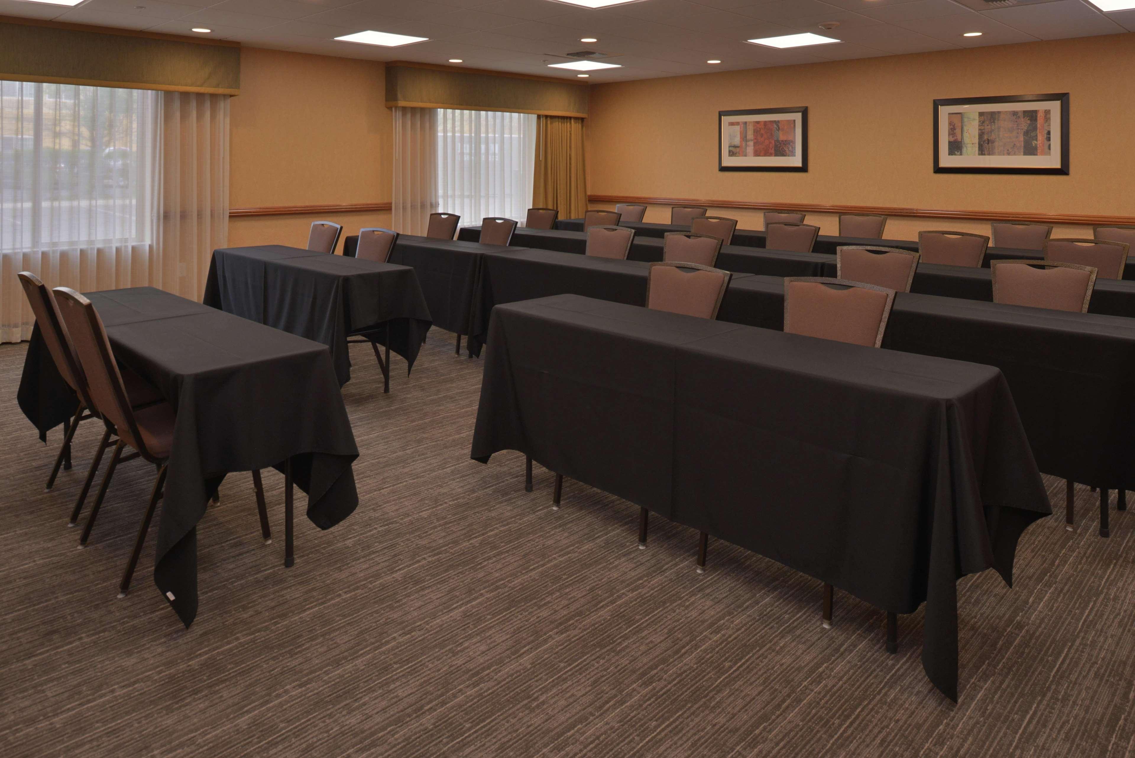 Hampton Inn And Suites Bakersfield North-Airport Екстер'єр фото