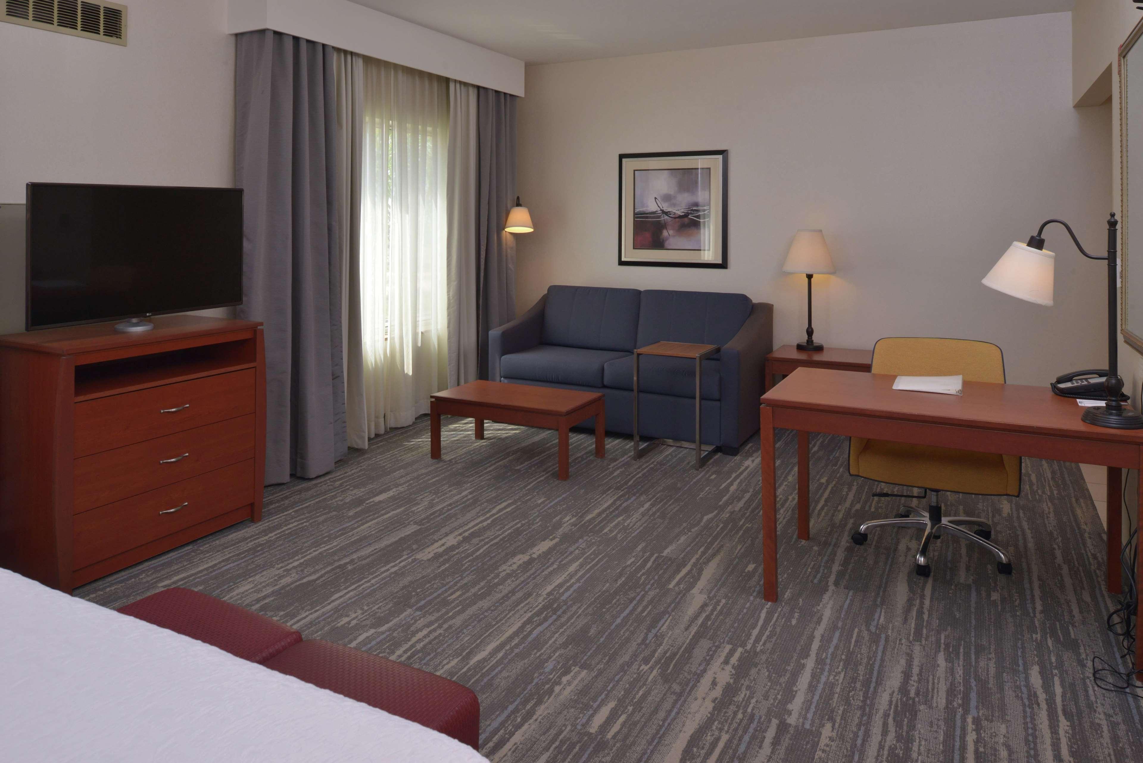 Hampton Inn And Suites Bakersfield North-Airport Екстер'єр фото