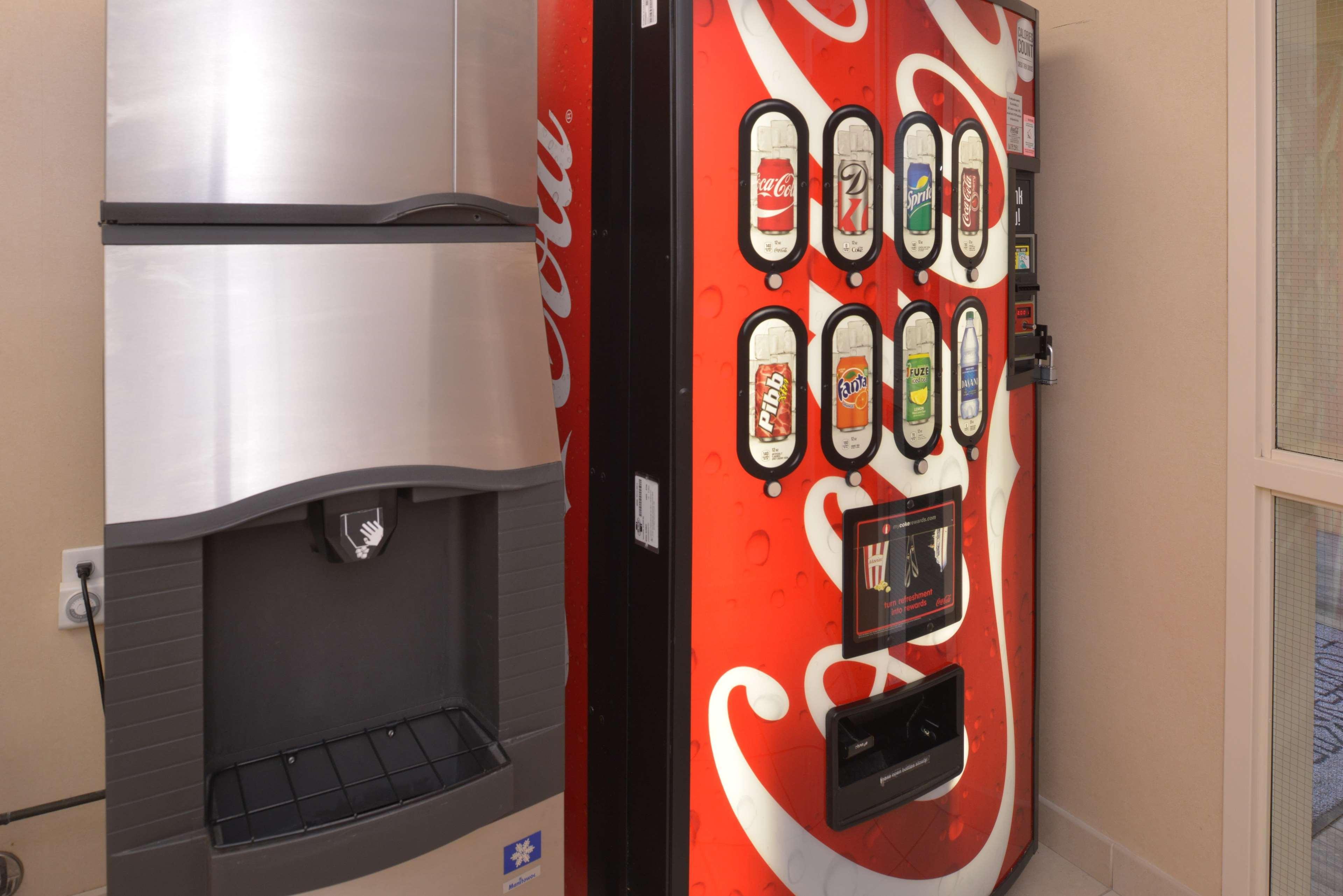 Hampton Inn And Suites Bakersfield North-Airport Екстер'єр фото