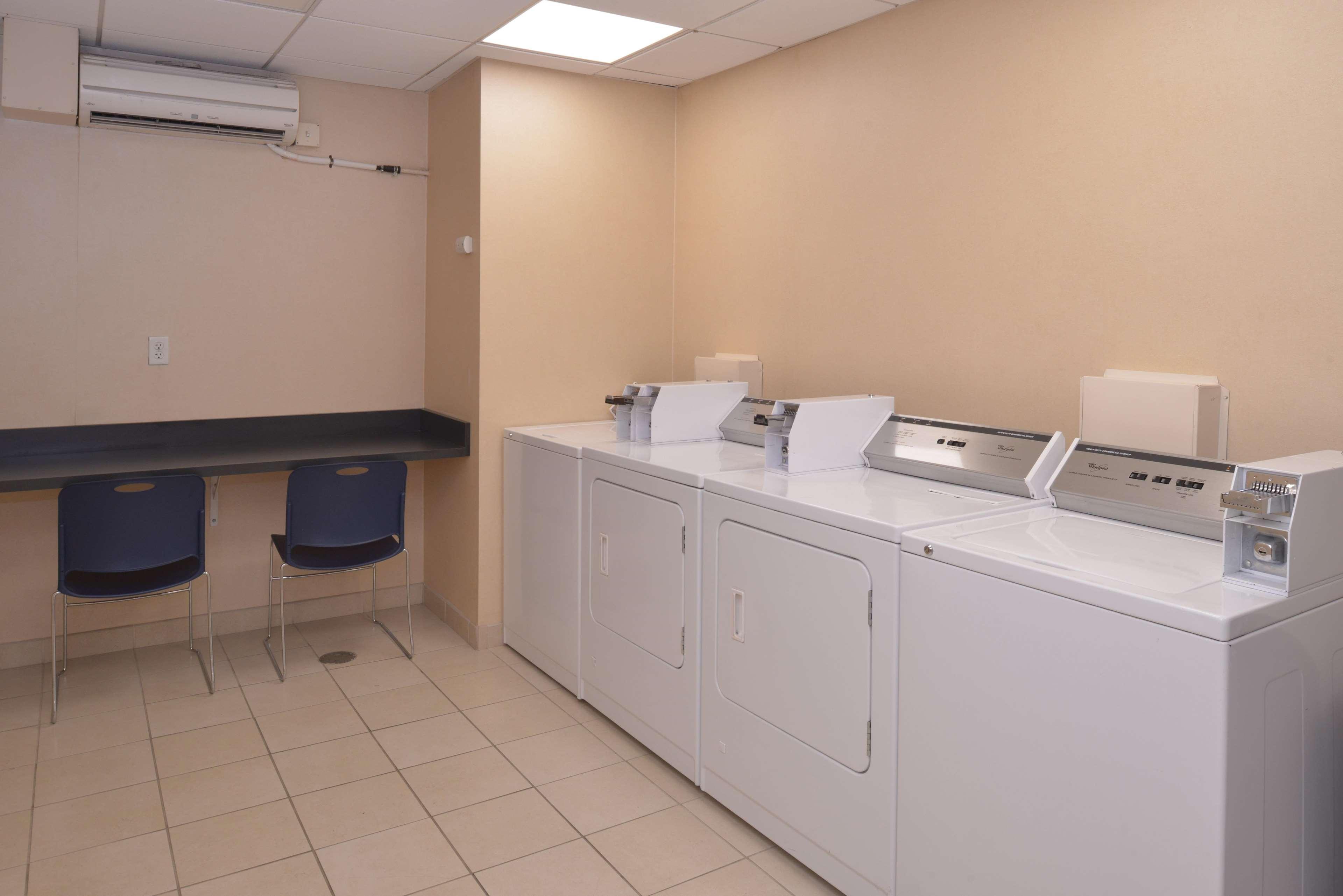 Hampton Inn And Suites Bakersfield North-Airport Екстер'єр фото