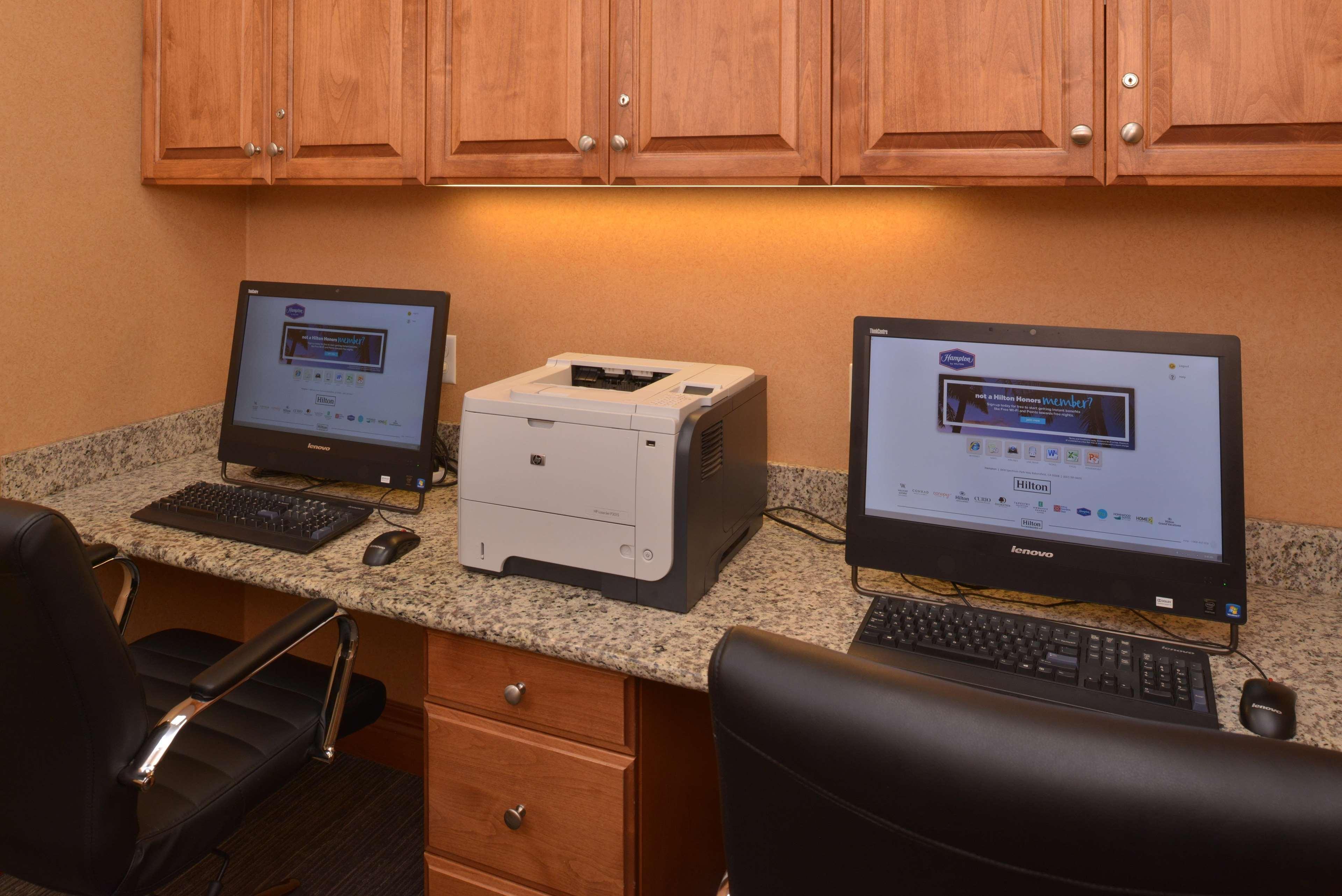 Hampton Inn And Suites Bakersfield North-Airport Екстер'єр фото