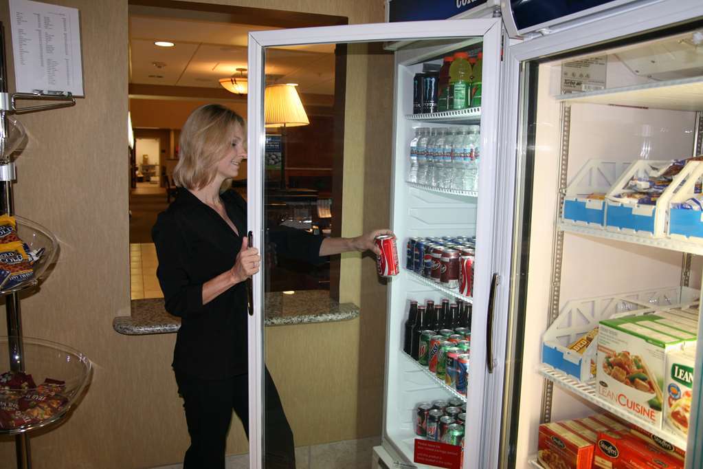 Hampton Inn And Suites Bakersfield North-Airport Ресторан фото