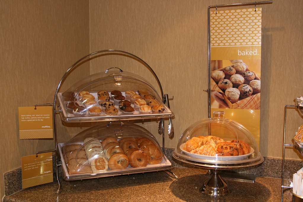 Hampton Inn And Suites Bakersfield North-Airport Екстер'єр фото